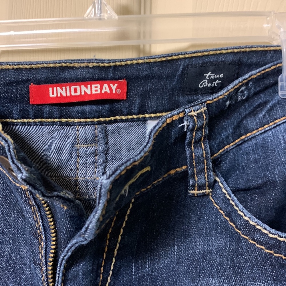 Jeans - Picture 2 of 6